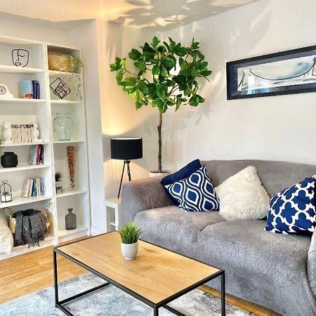 Lovely 2-Bedroom Bristol Apartment. Free Parking. 외부 사진