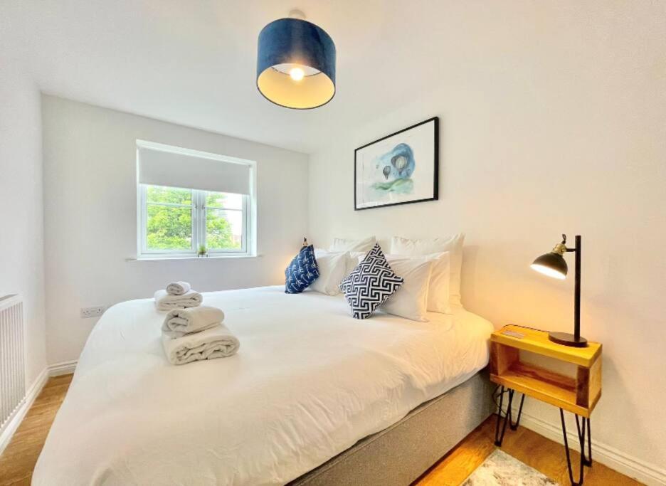 Lovely 2-Bedroom Bristol Apartment. Free Parking. 외부 사진