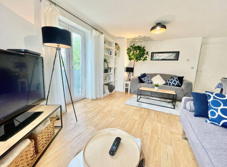 Lovely 2-Bedroom Bristol Apartment. Free Parking. 외부 사진